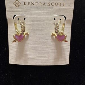 Kendra Scott Ari Heart Arrow Gold Convertible. Comes with dust bag.